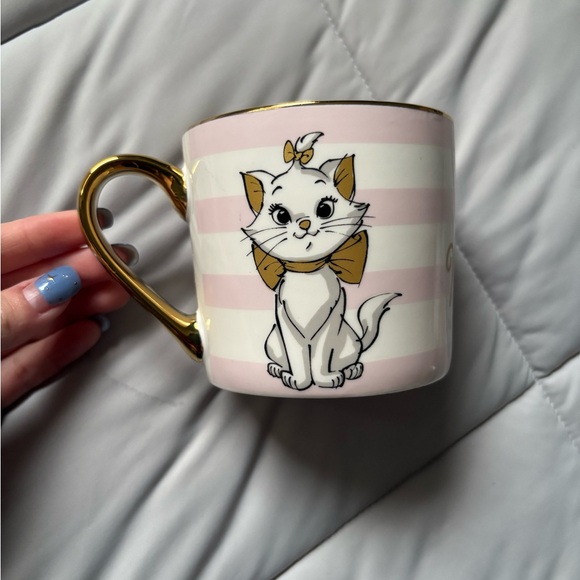 Disney Animals Gold Handled Ceramic Mug Aristocats Marie - Picture 2 of 7